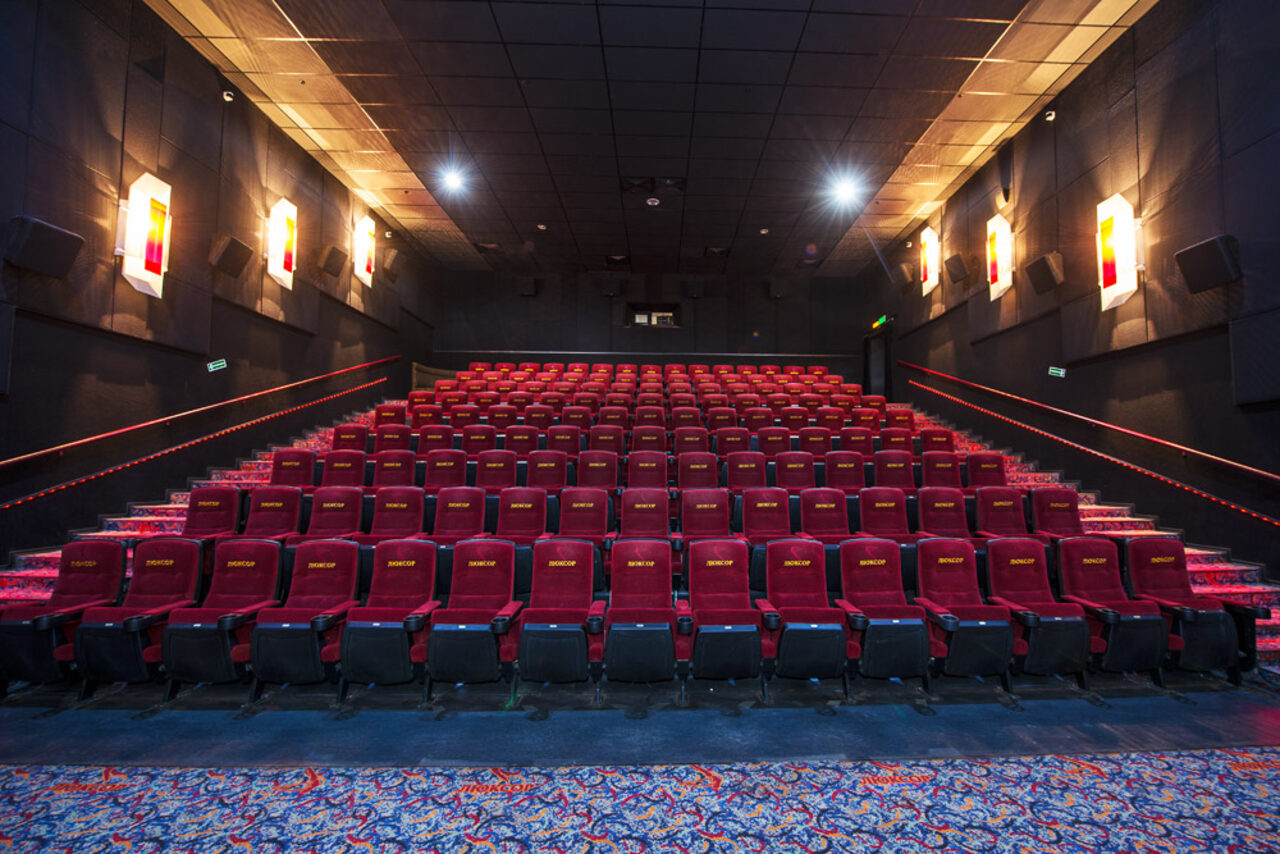 Арендовать Люксор Кинозал с оборудованием в Сергеевом-Посаде