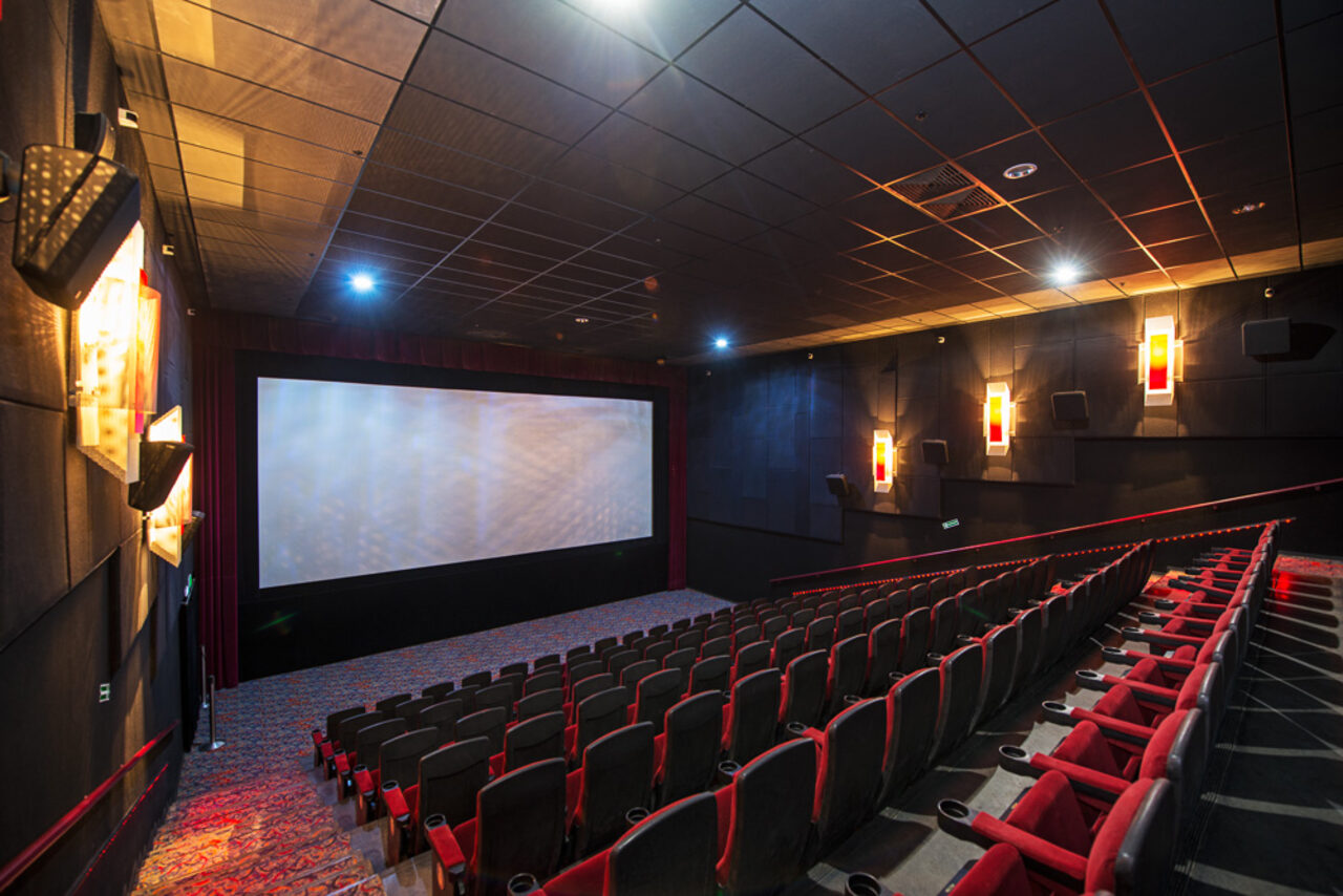 Арендовать Люксор Кинозал с оборудованием в Сергеевом-Посаде