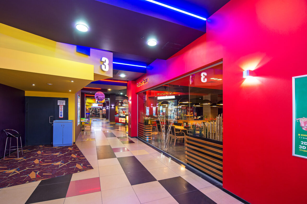 Арендовать Люксор Кинозал с оборудованием в Сергеевом-Посаде