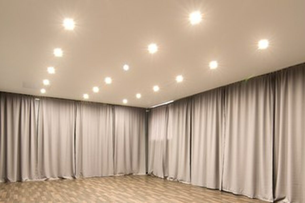 Арендовать Театральная студия Я