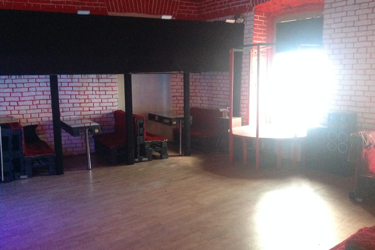 Арендовать Лофт с баром в центре