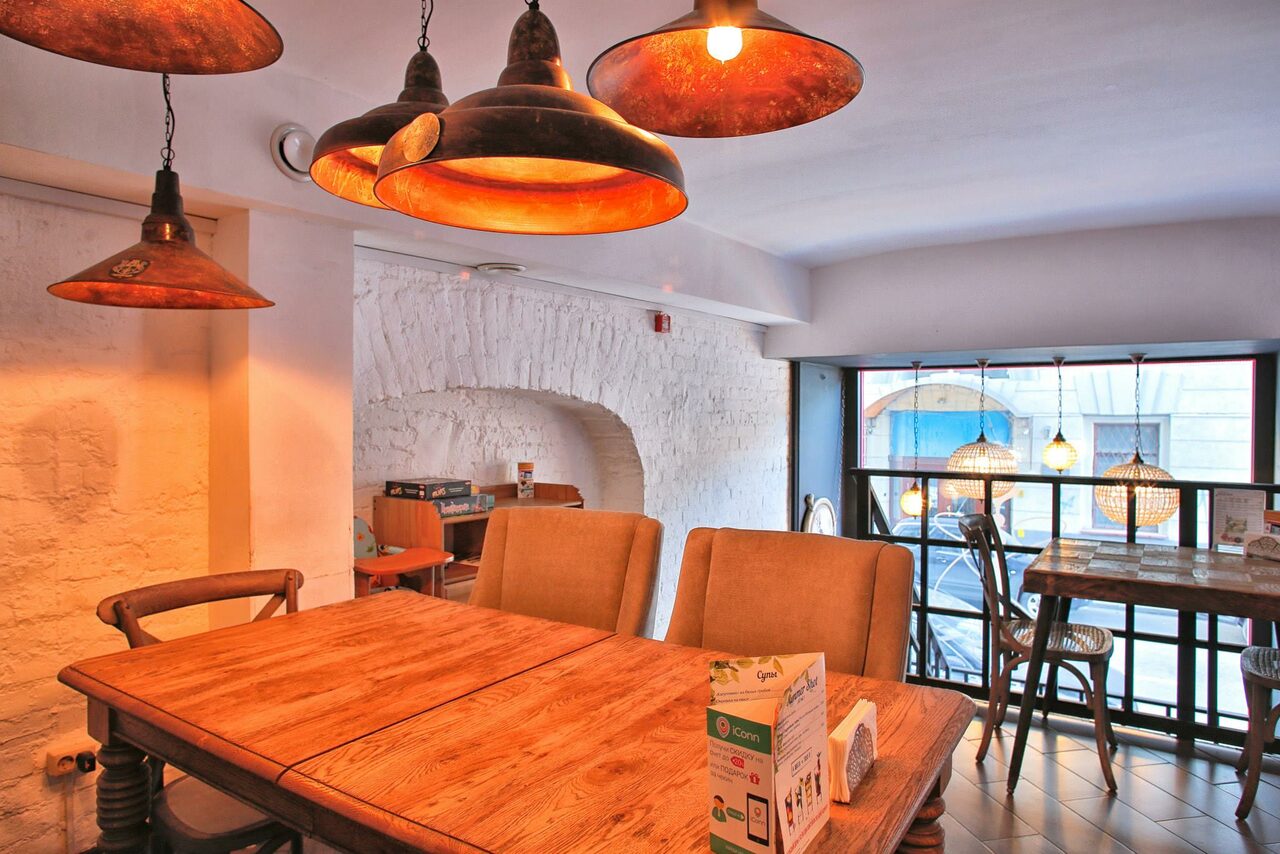 Арендовать Двухуровневое кальянное пространство