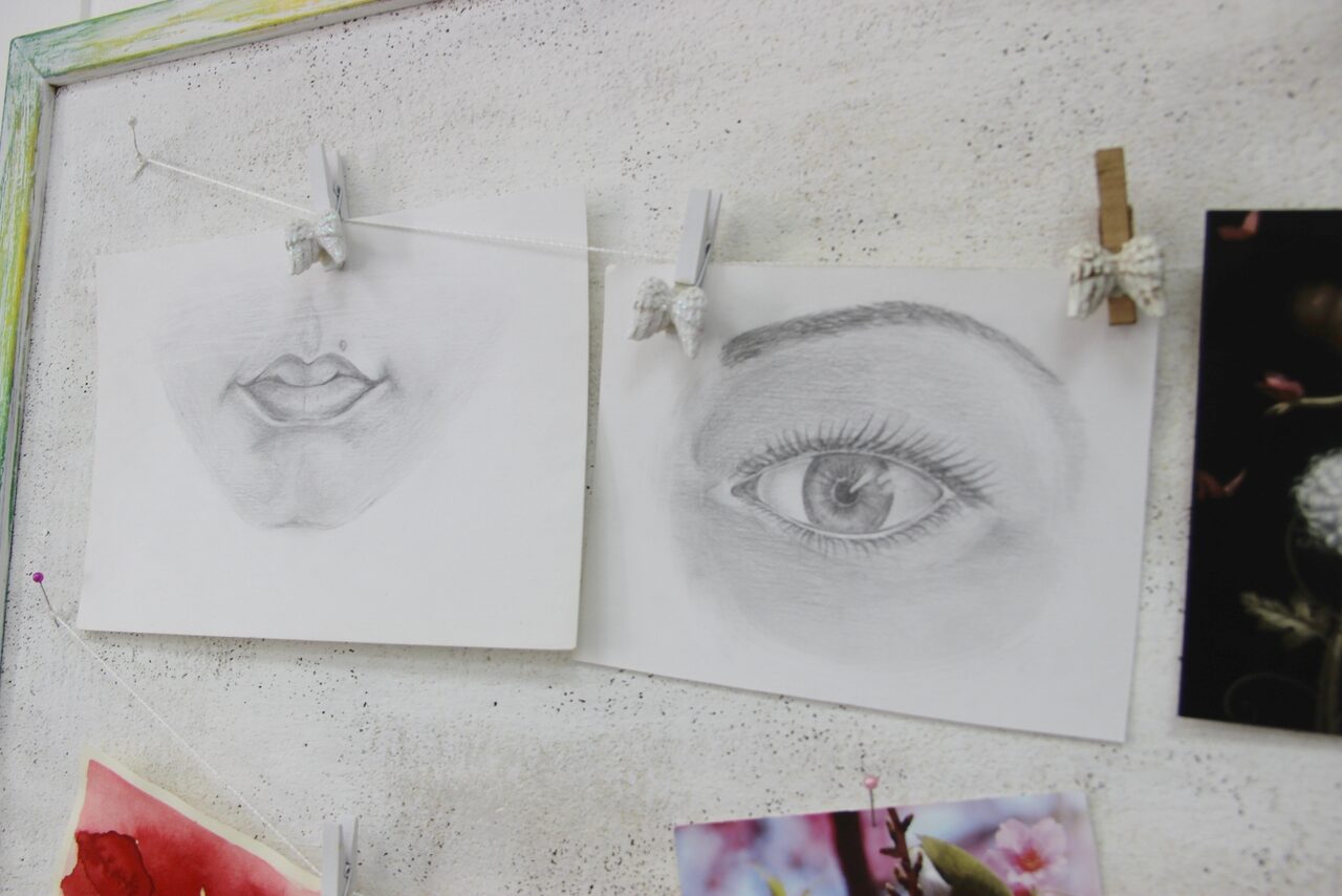 Арендовать Gerts Studio Светлая студия с мальбертами