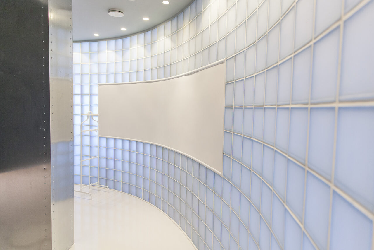 Арендовать Lightbox Loft Стильный конференц-зал в Куркино