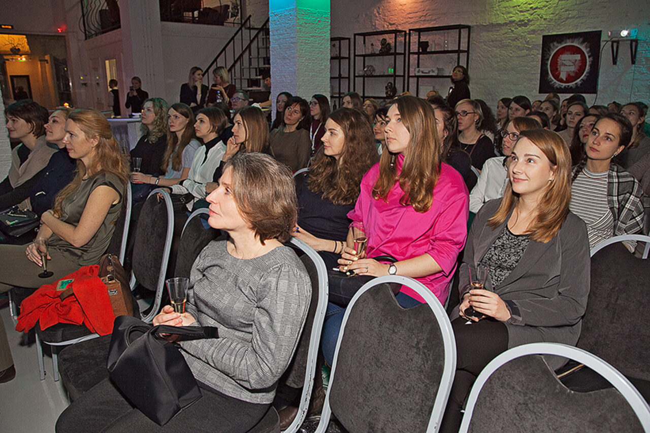 Арендовать 3f-loft Двухэтажный белый лофт 