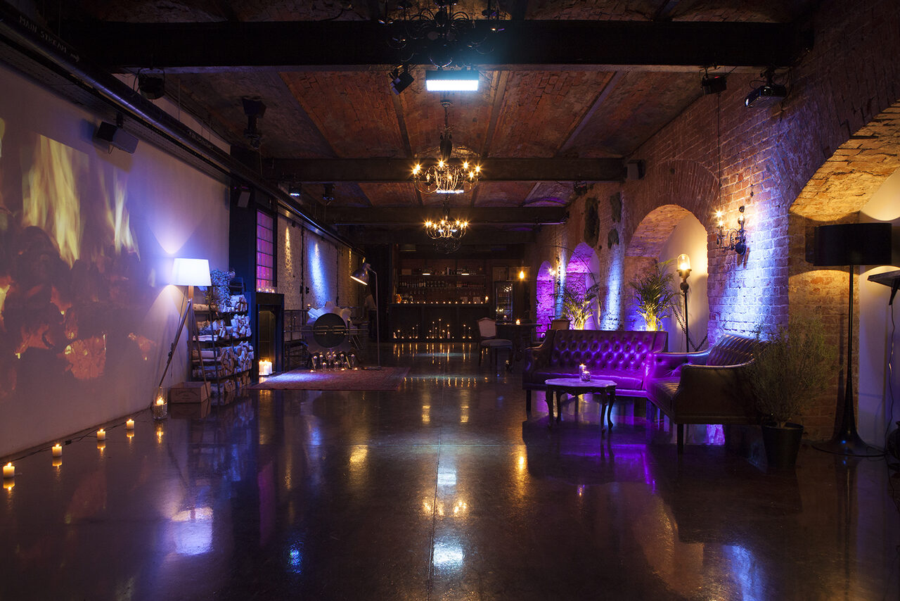 Арендовать DEEP SPACE