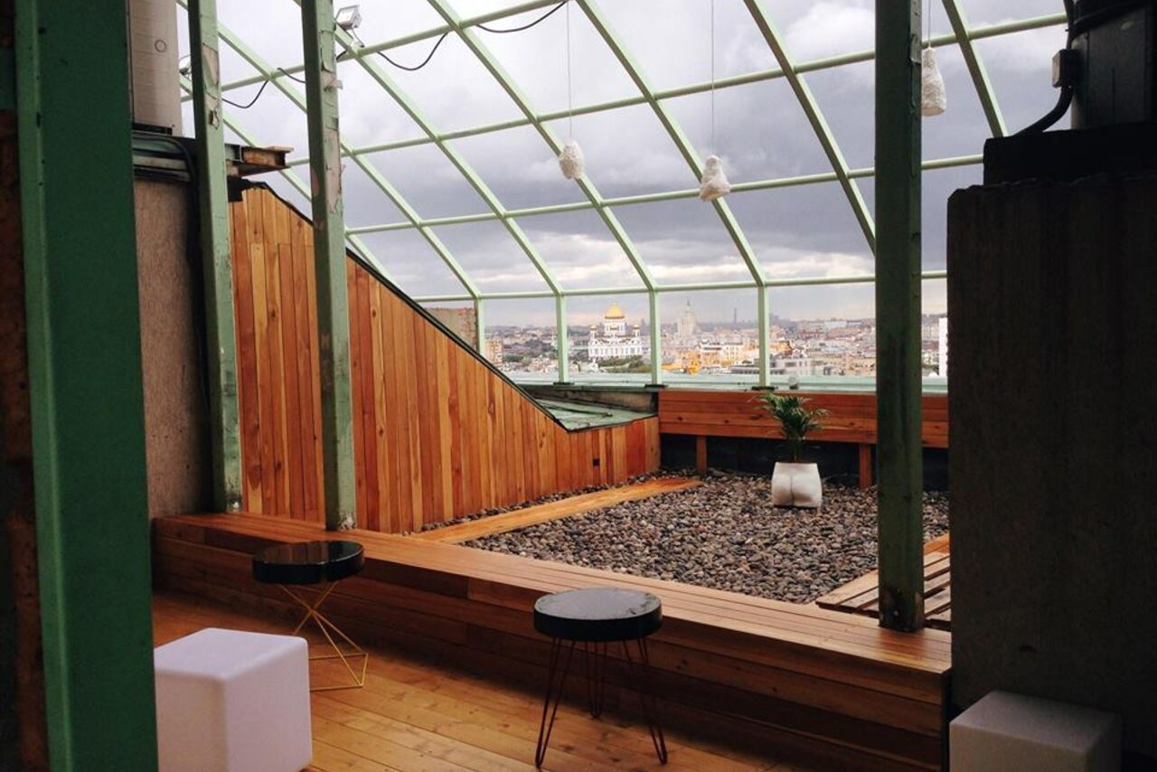 Арендовать Крыша с хорошим обзором в центре Москвы