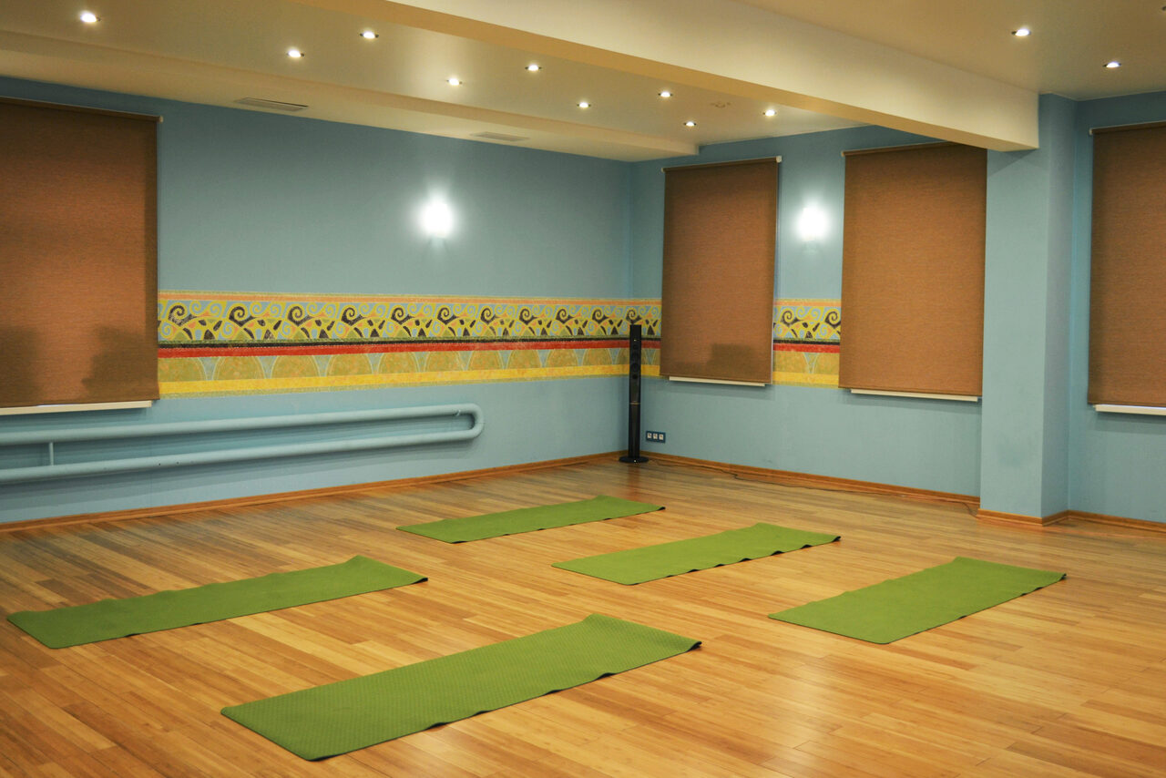 Арендовать Семейный центр интегрального развития "Древо Зал с зеркалами