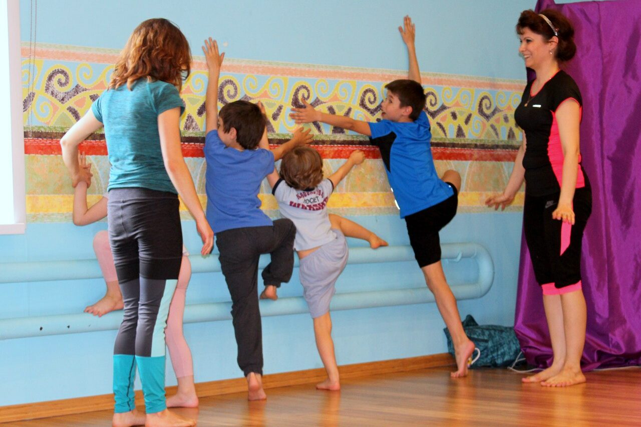 Арендовать Семейный центр интегрального развития "Древо Зал с зеркалами