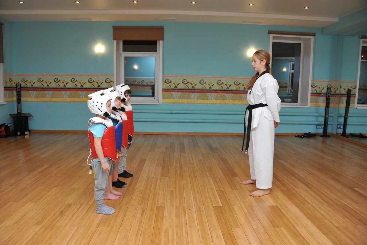 Арендовать Семейный центр интегрального развития "Древо Зал с зеркалами