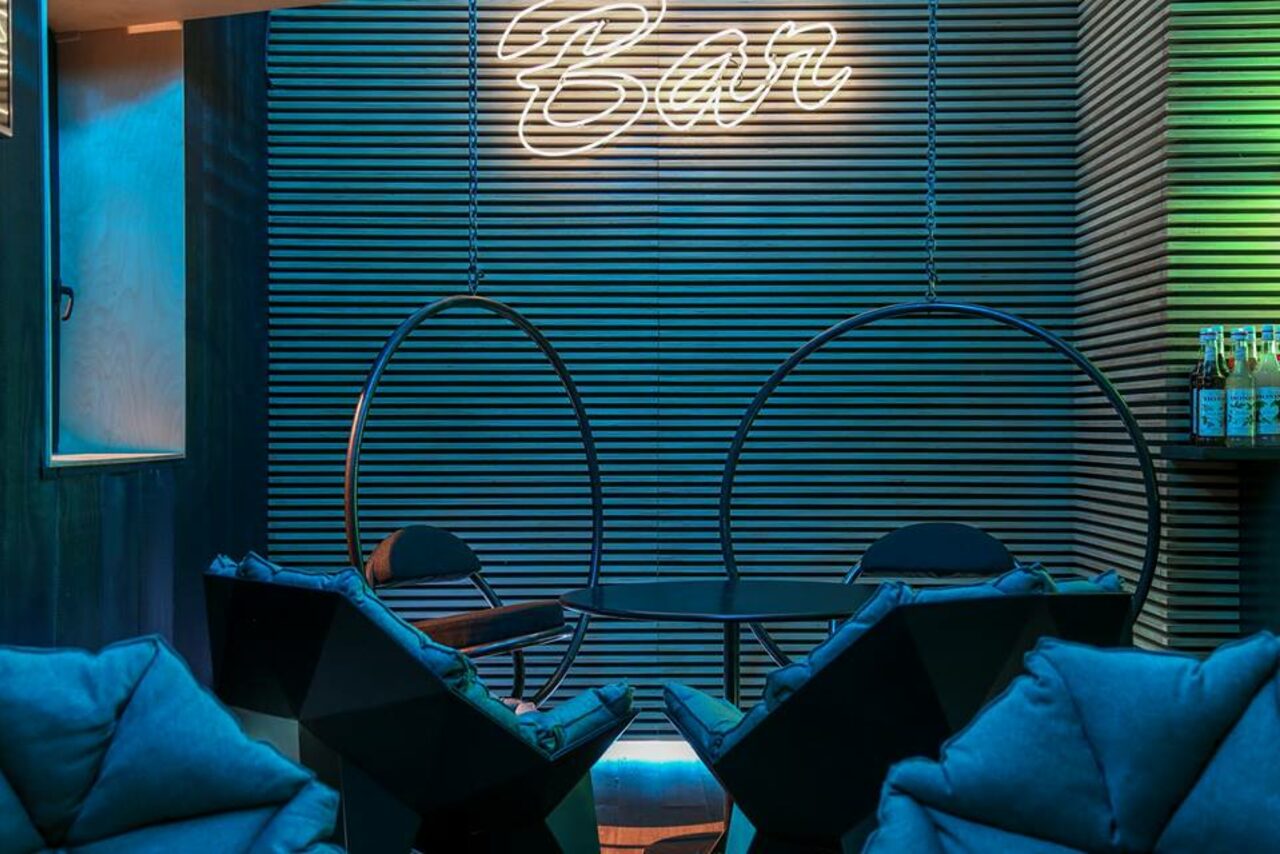 Арендовать Offshore Bar