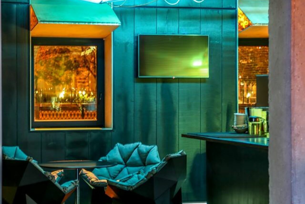 Арендовать Offshore Bar