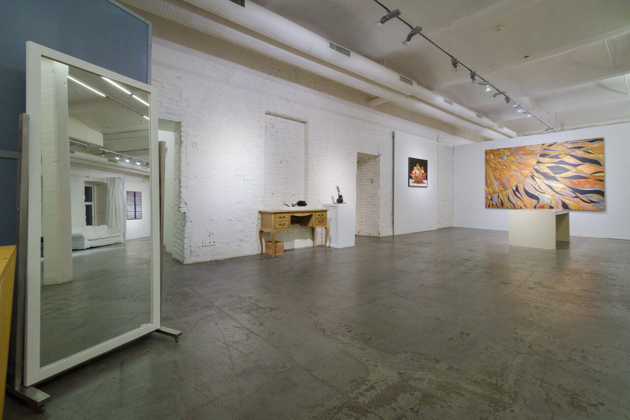 Арендовать Арт-агентство Красное/Черное