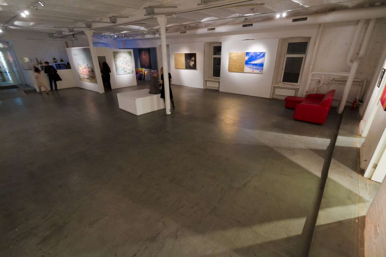 Арендовать Арт-агентство Красное/Черное