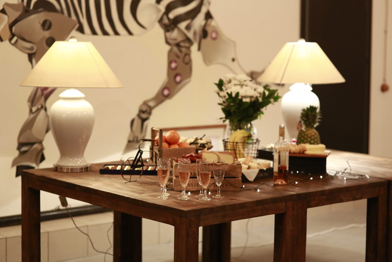 Арендовать Стильный лофт со сценой и звуком