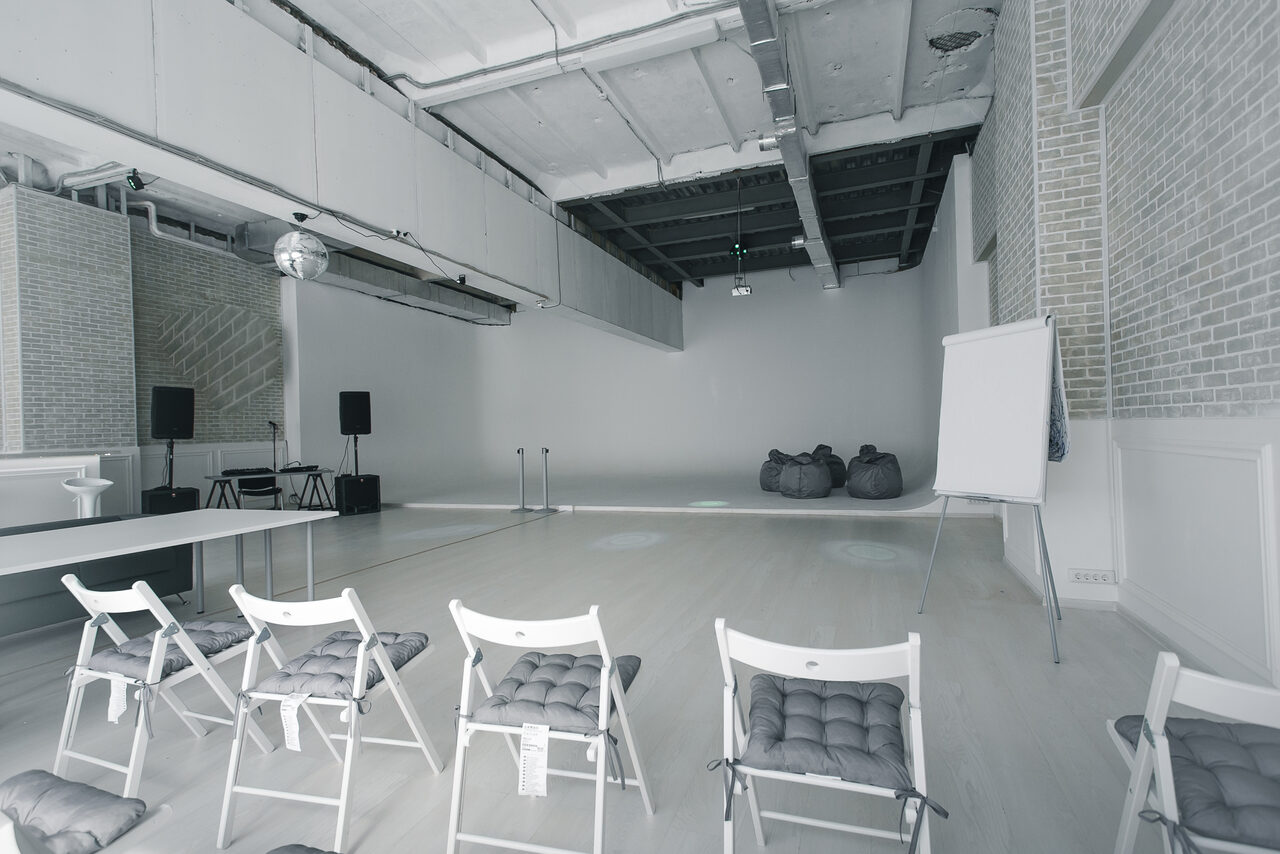 Арендовать Gatsby Loft & Photo Стильное оборудованное лофт-пространство