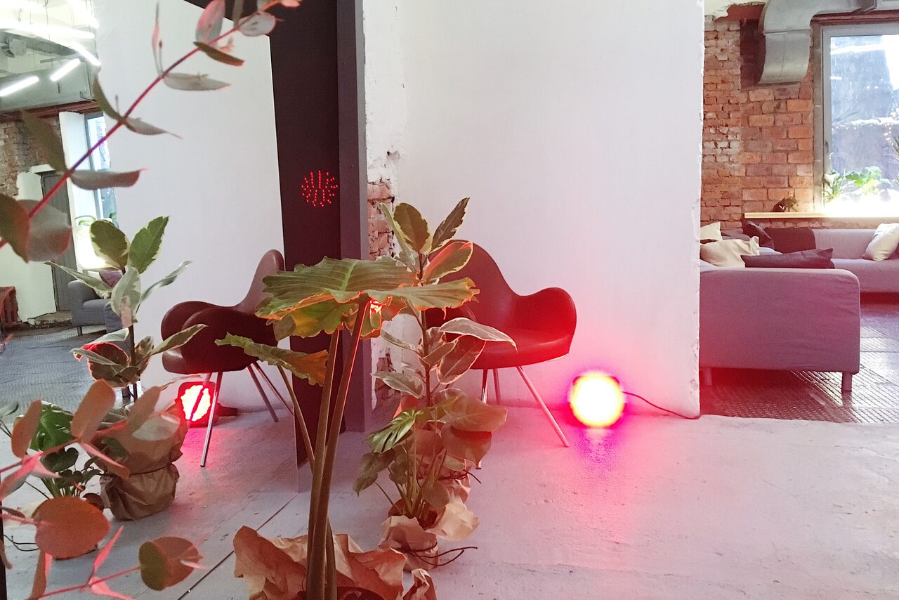 Арендовать Otherside. Лофт со стеклянным куполом 