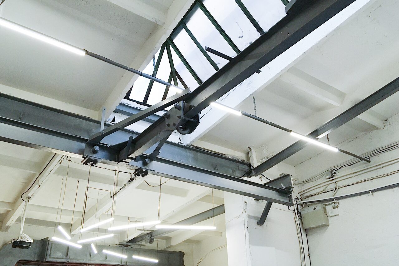 Арендовать Otherside. Лофт со стеклянным куполом 