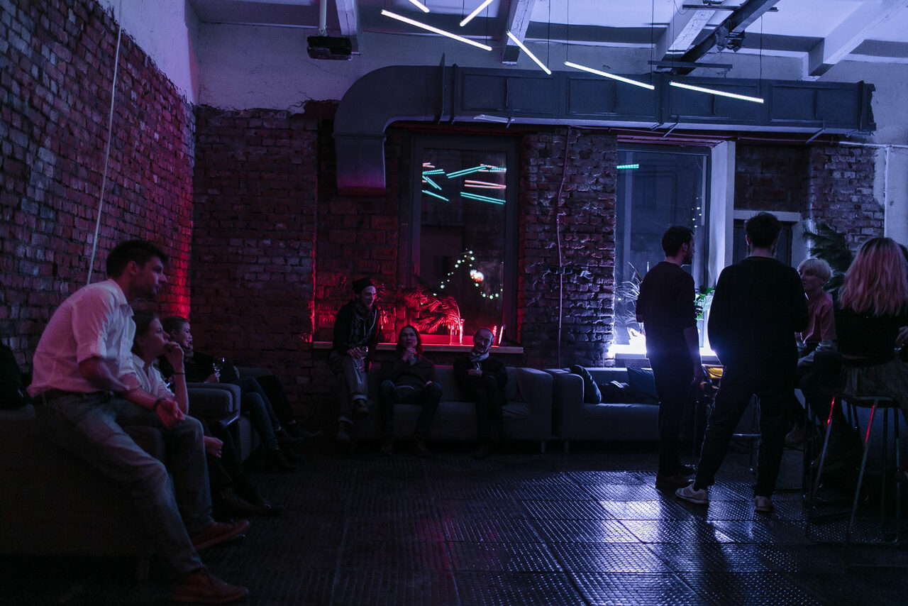 Арендовать Otherside. Лофт со стеклянным куполом 