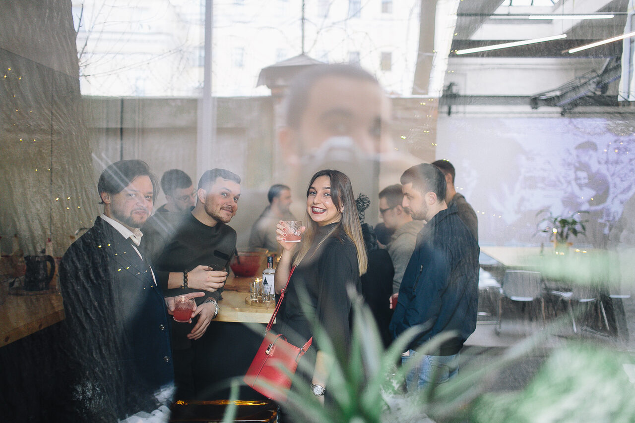 Арендовать Otherside. Лофт со стеклянным куполом 