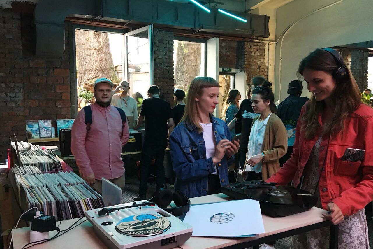 Арендовать Otherside. Лофт со стеклянным куполом 