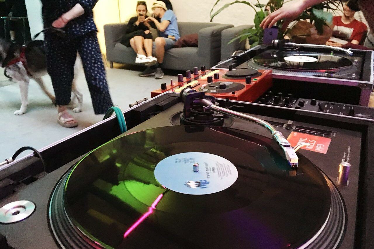 Арендовать Otherside. Лофт со стеклянным куполом 