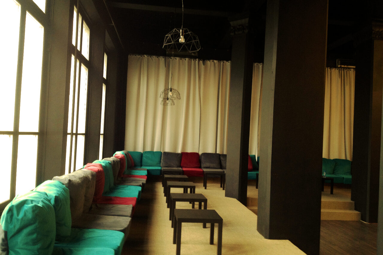 Арендовать Школа танцев Dance First Зал с передвижными зеркалами