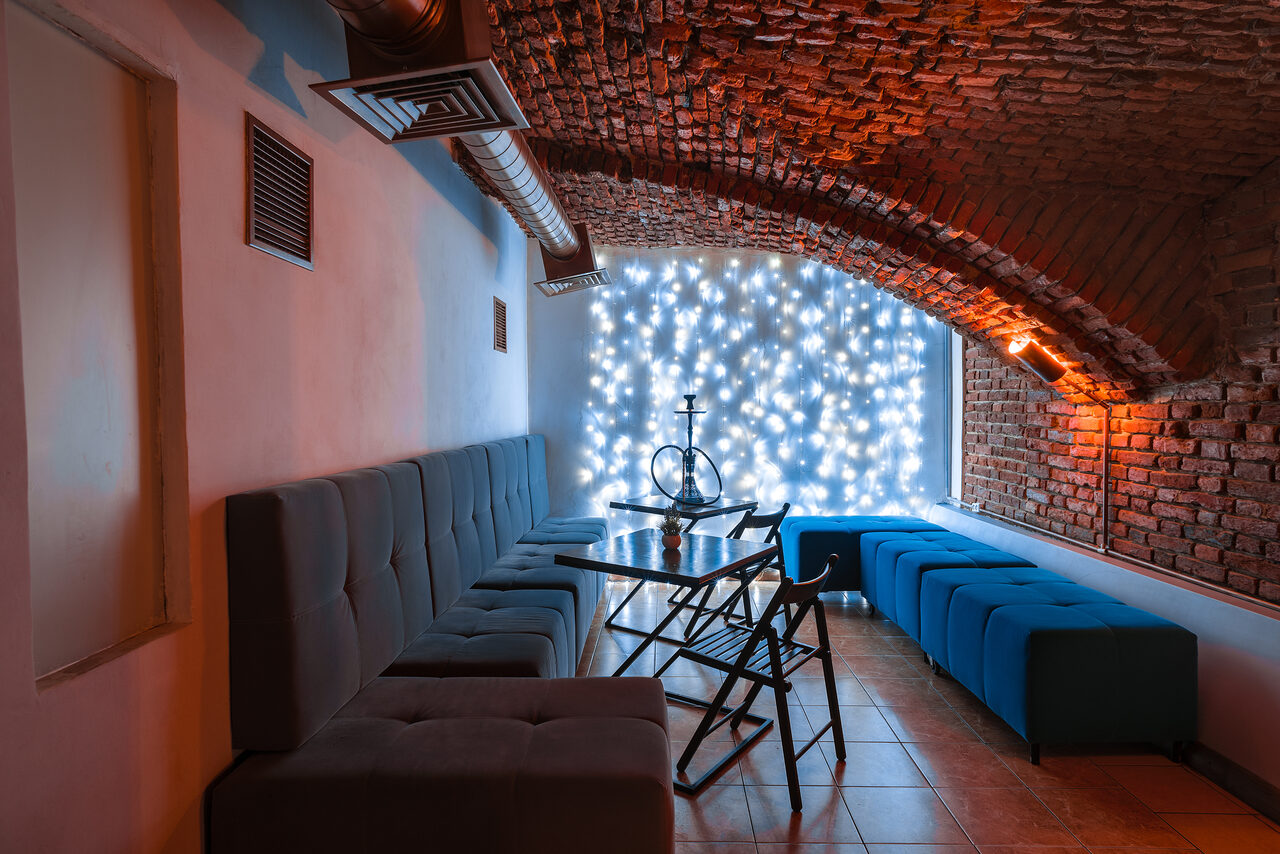 Арендовать Loft with stage and bar