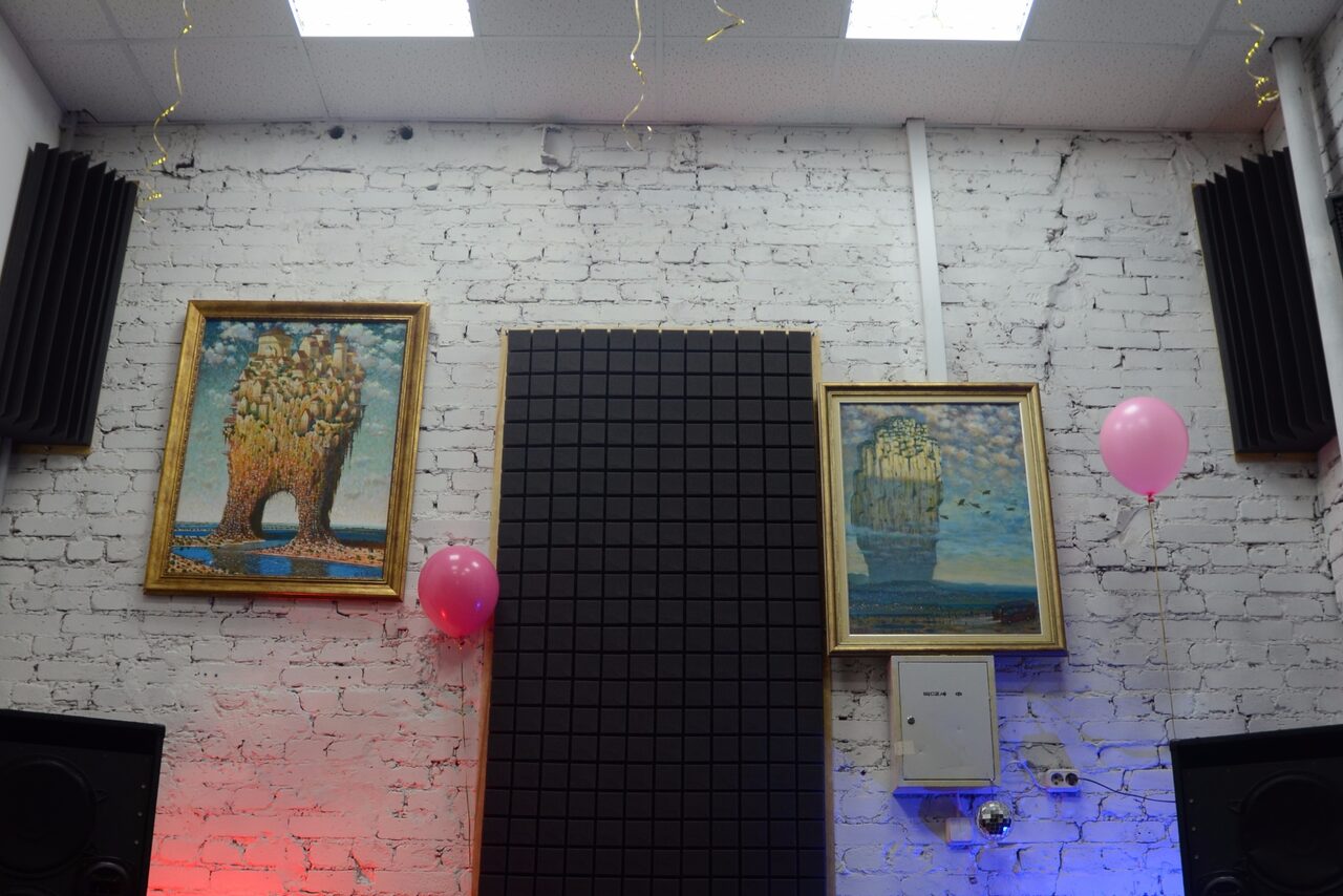 Арендовать Loft studio with karaoke