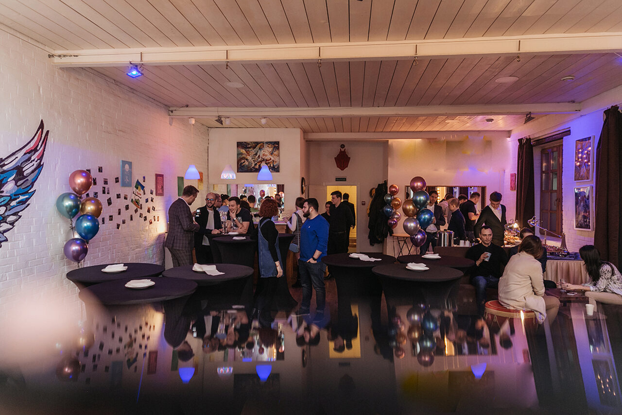 Арендовать SOULFULLOFT Лофт с белыми стенами