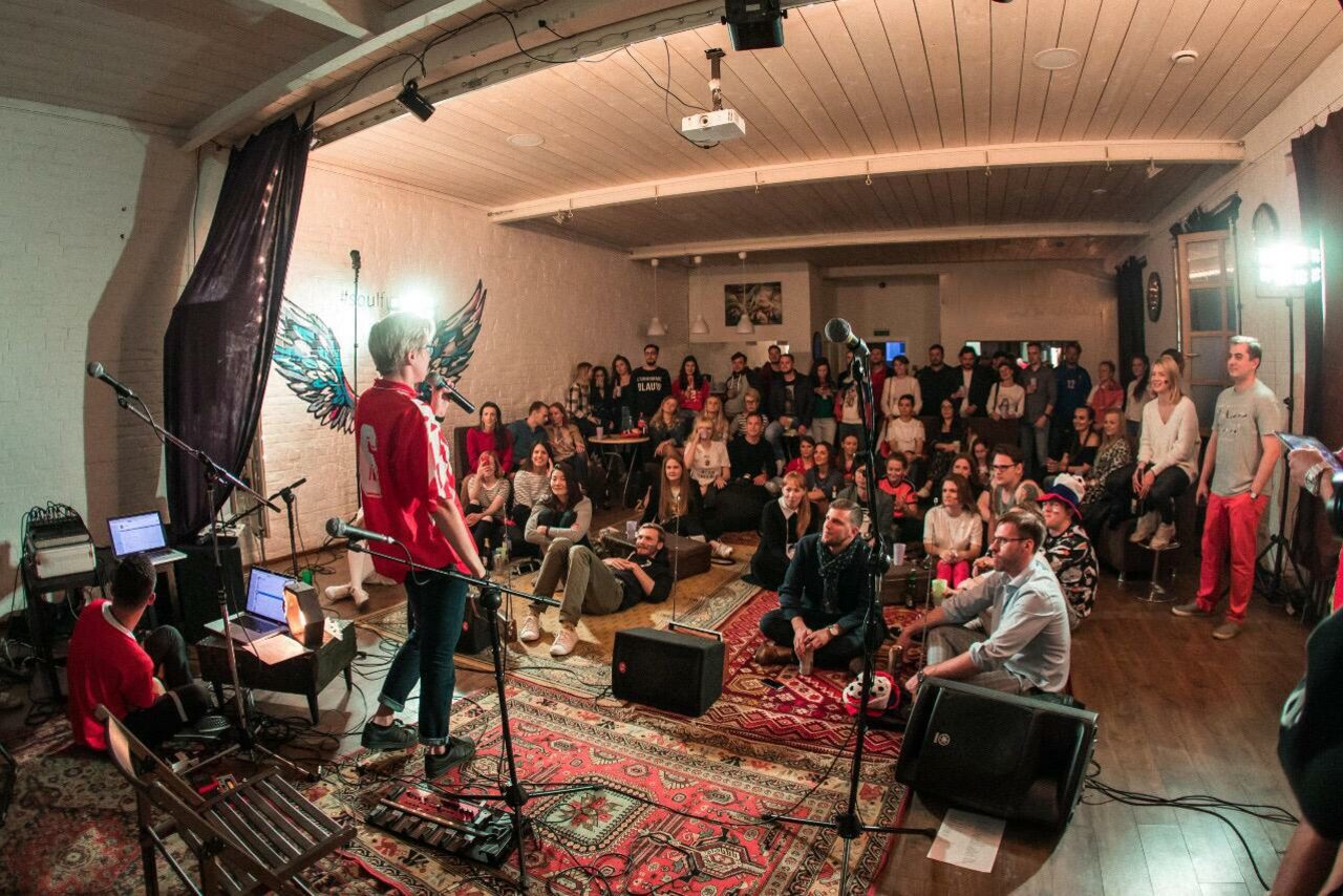 Арендовать SOULFULLOFT Лофт с белыми стенами