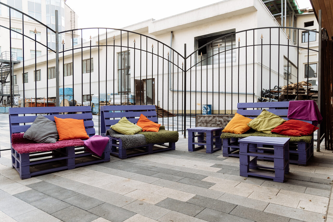 Арендовать SOULFULLOFT Лофт с белыми стенами