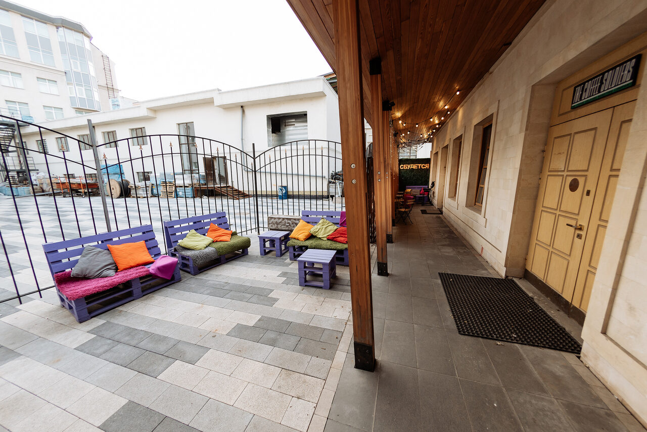 Арендовать SOULFULLOFT Лофт с белыми стенами