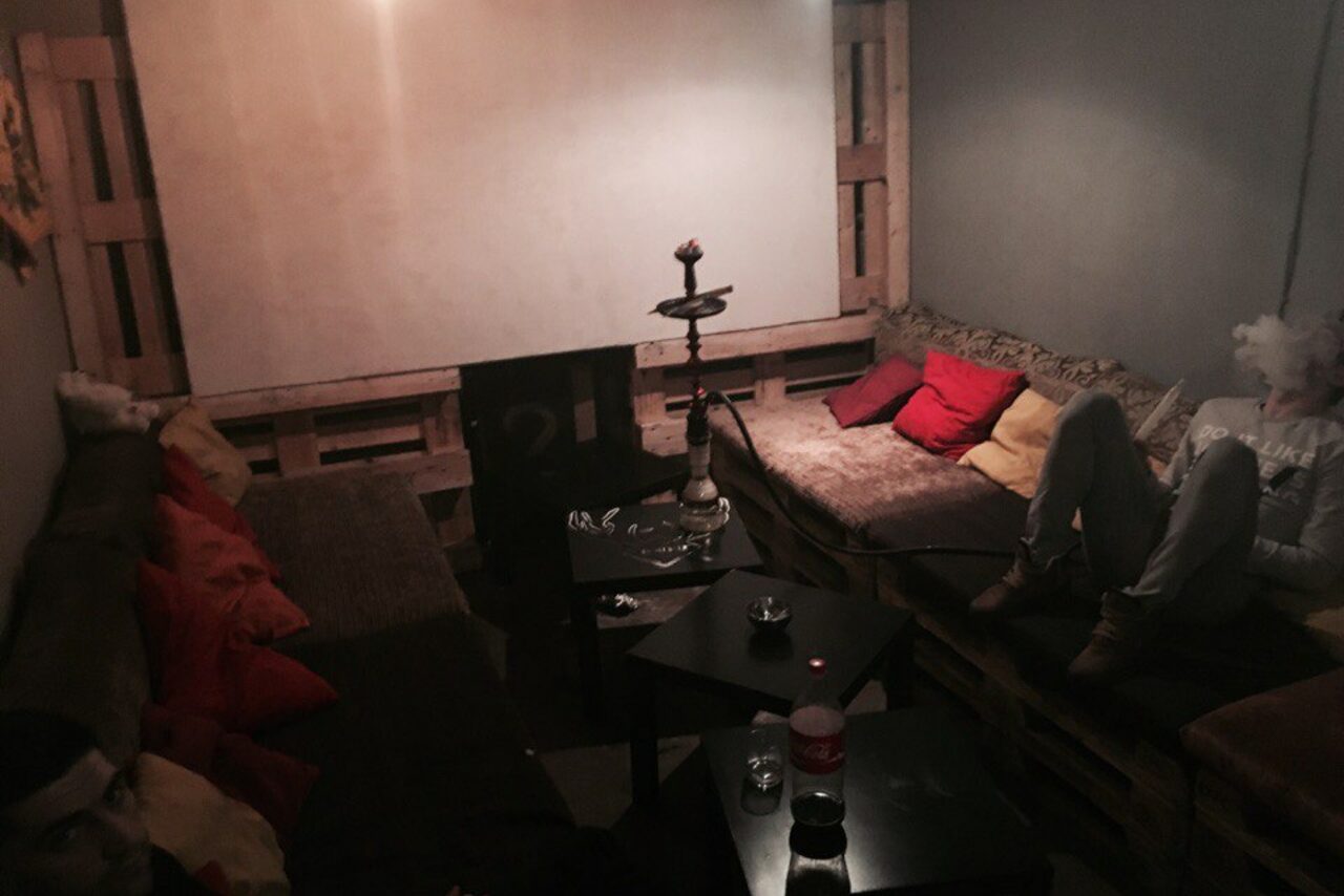 Арендовать Oh, my deer! Кинозал в кальянном клубе