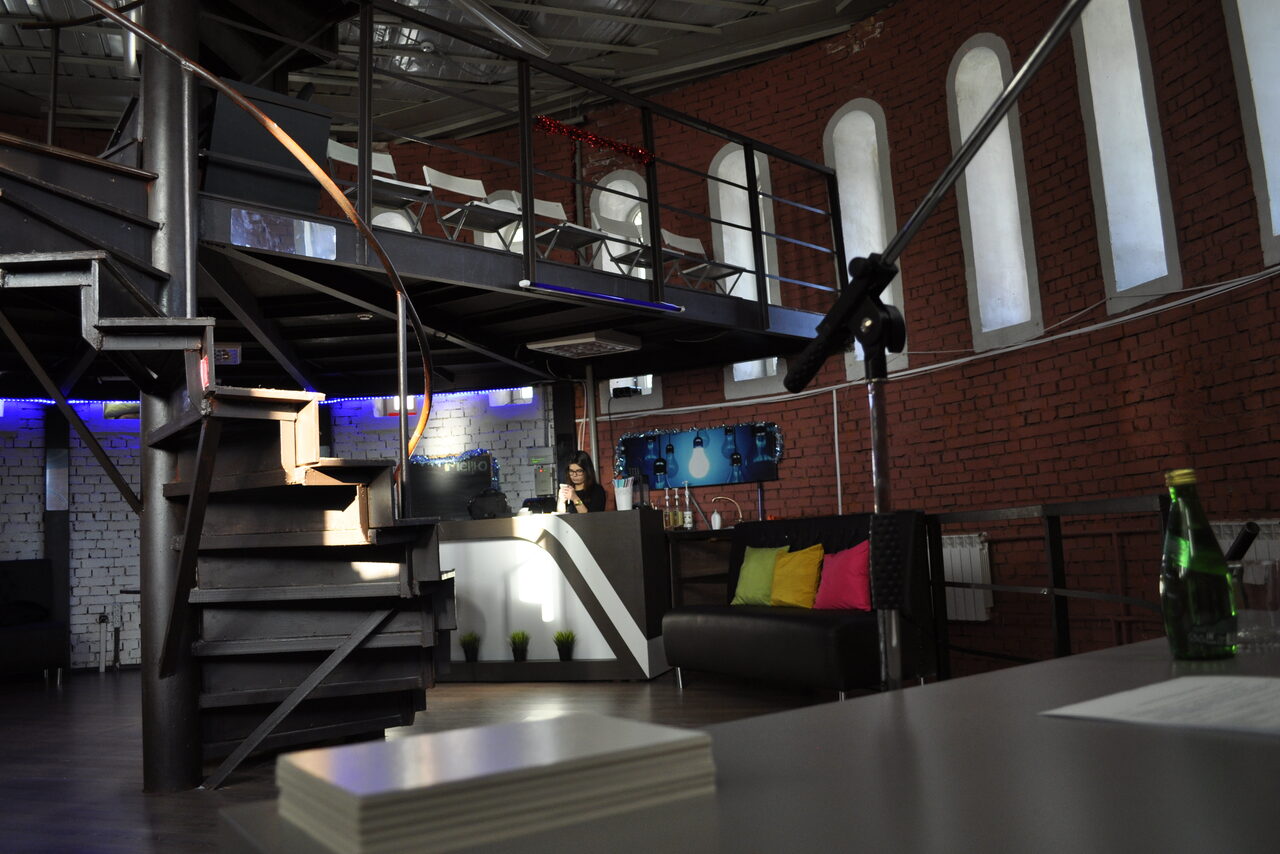 Арендовать Art-Studio Artefact Лофт-пространство для семинаров