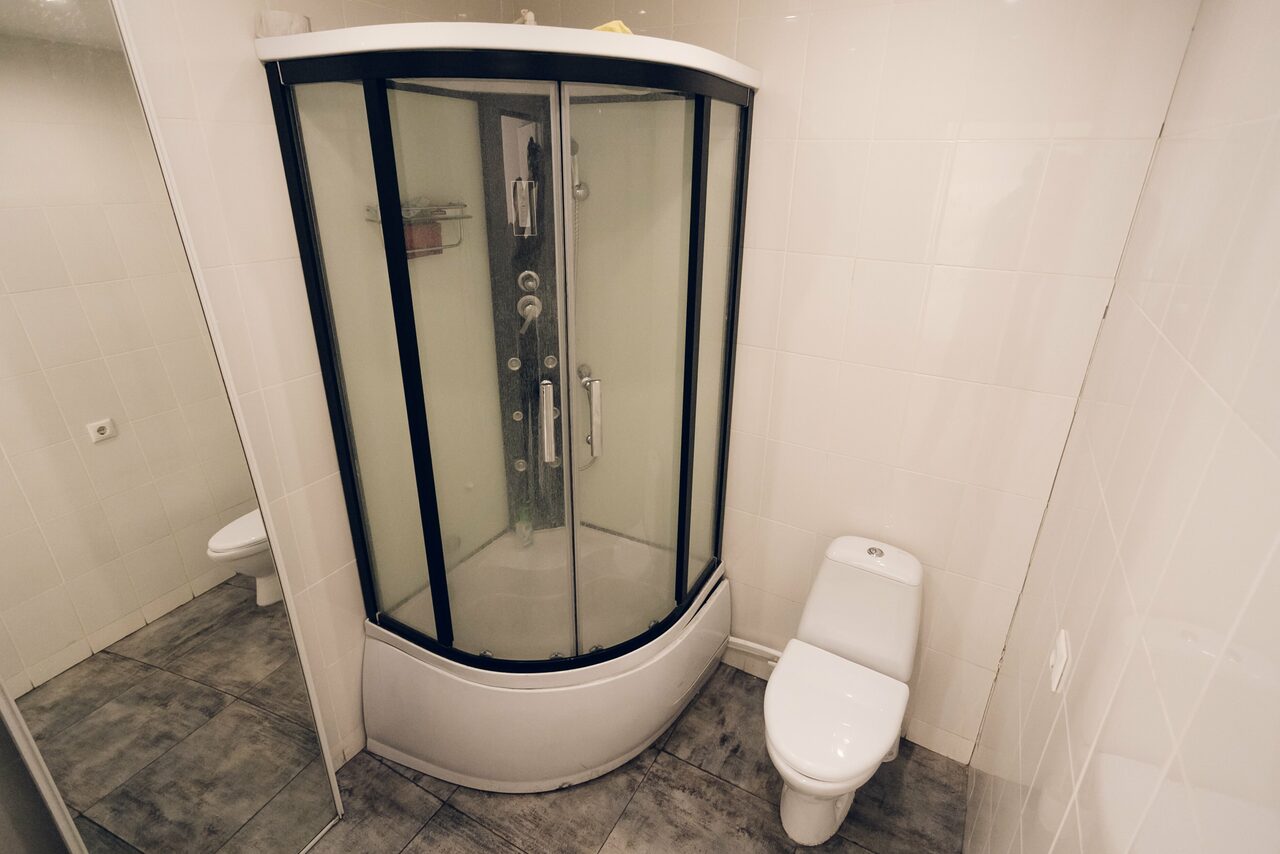 Арендовать Лофт Империя Лофт с барной стойкой и балконом