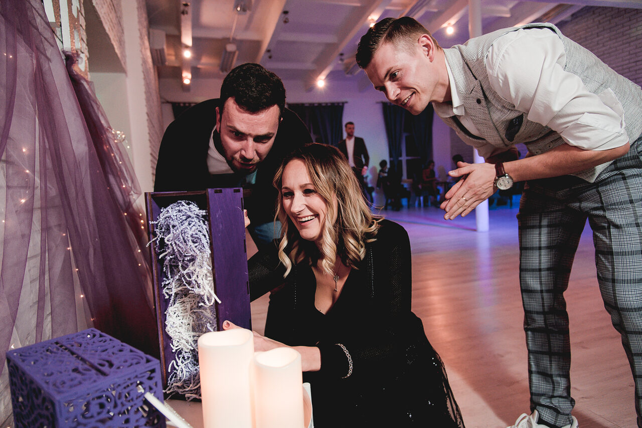 Арендовать Лофт Империя Лофт с барной стойкой и балконом