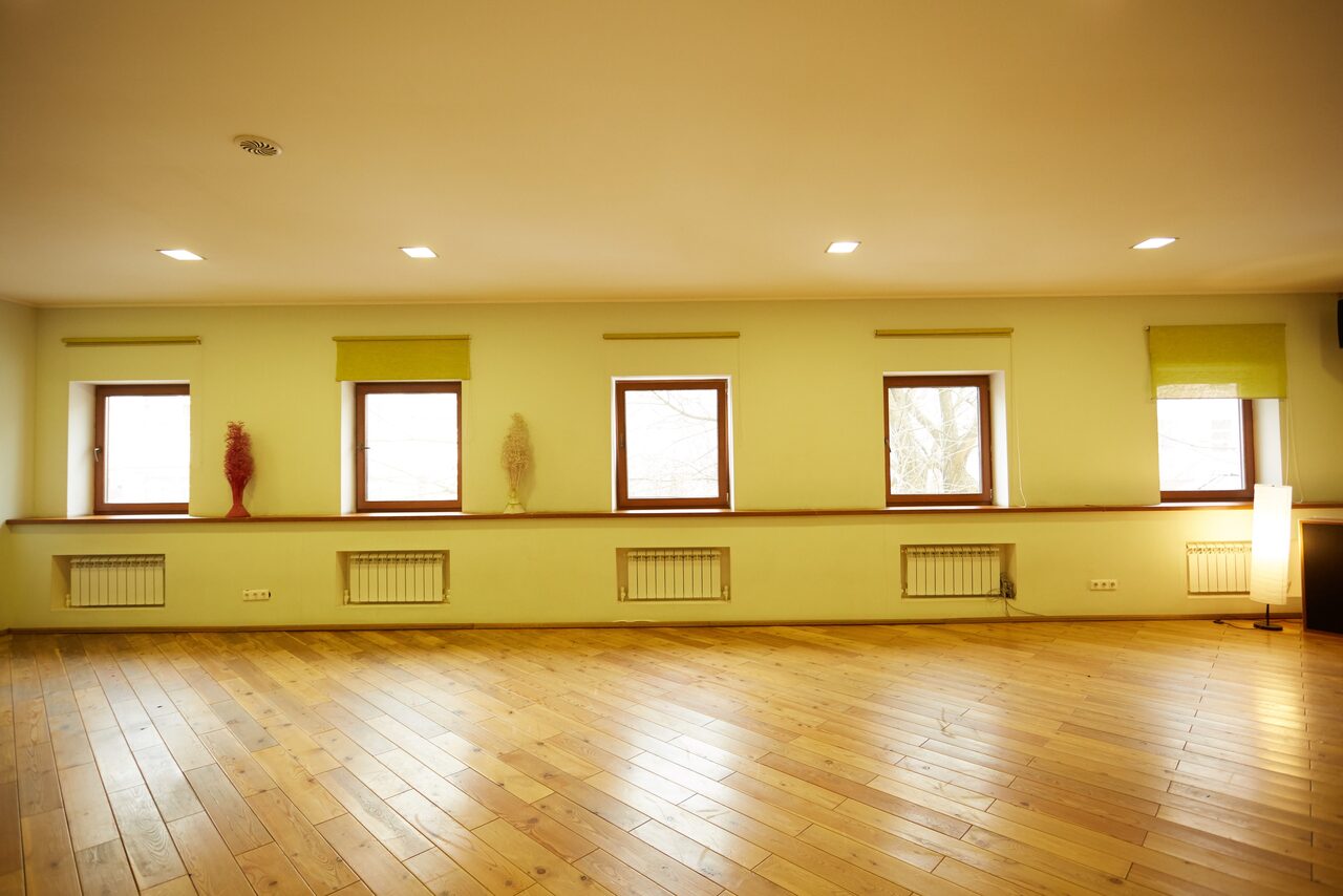 Арендовать Бесценные Дары Тренинг-зал с оборудованием