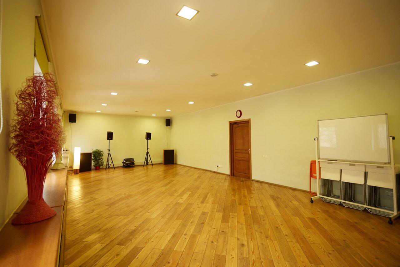 Арендовать Бесценные Дары Тренинг-зал с оборудованием