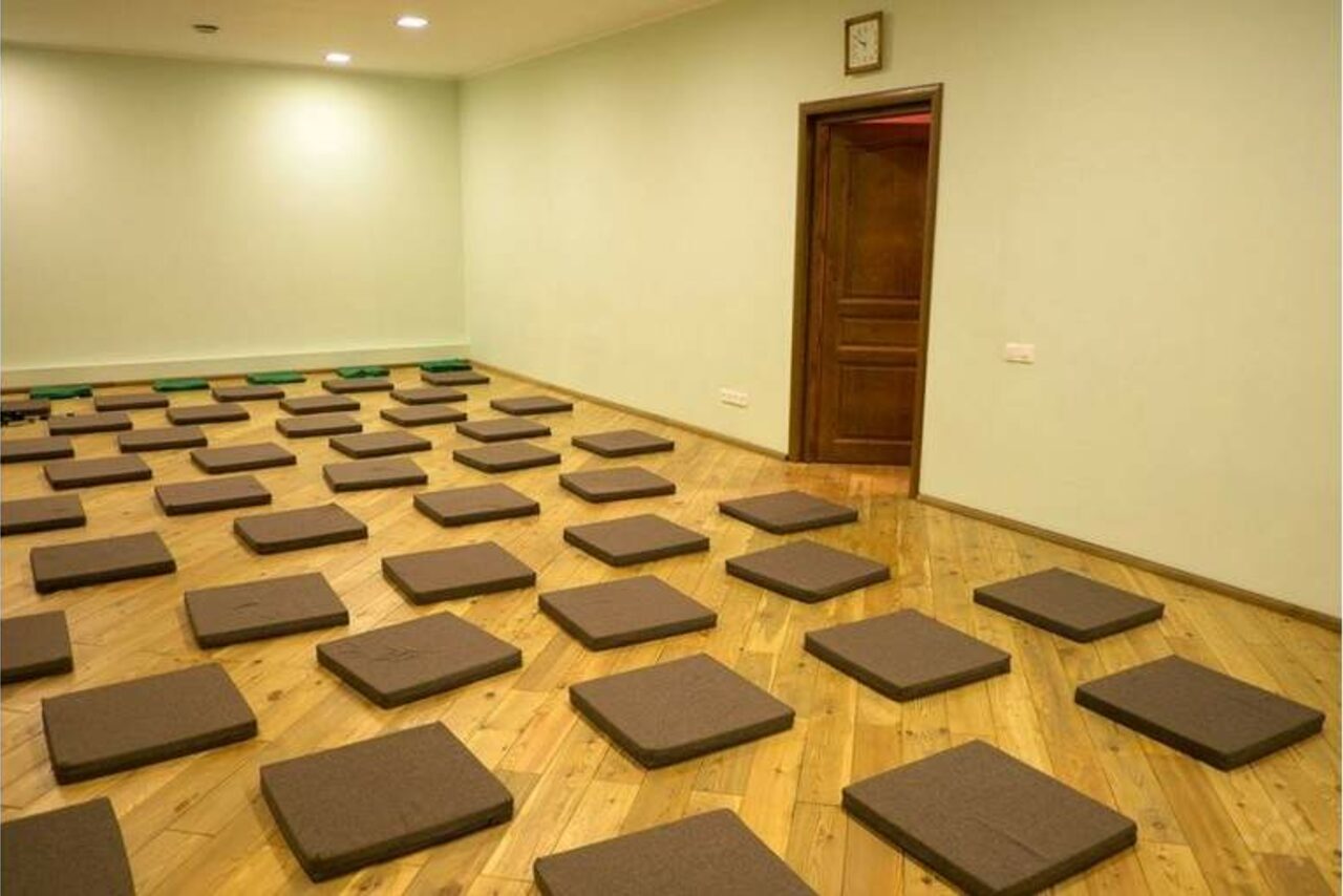 Арендовать Бесценные Дары Тренинг-зал с оборудованием