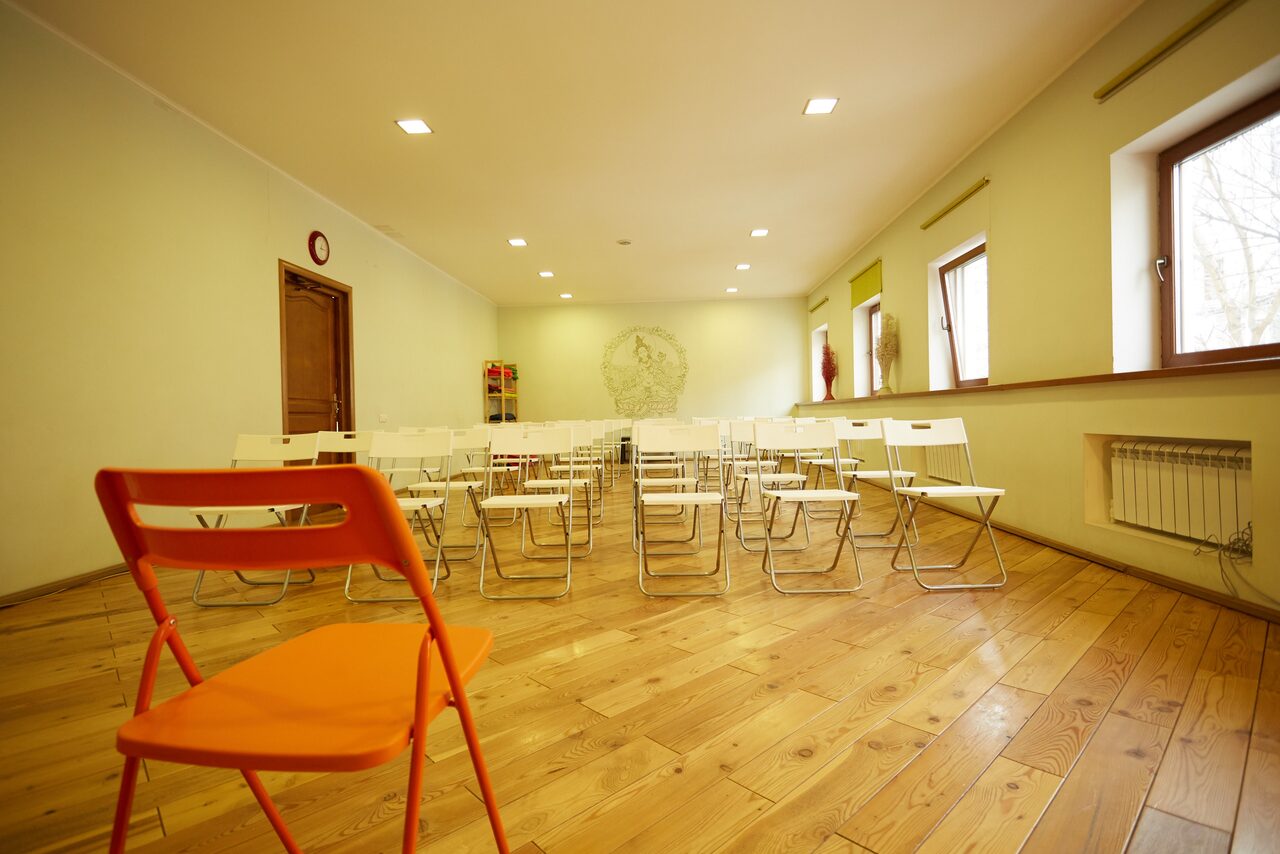 Арендовать Бесценные Дары Тренинг-зал с оборудованием