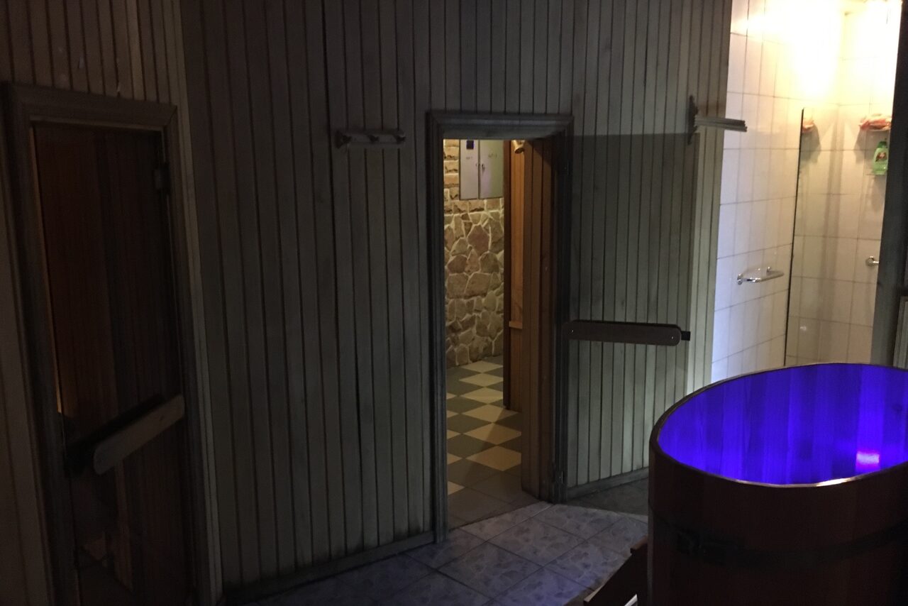 Арендовать Универсальная площадка для вечеринок с аква зоной