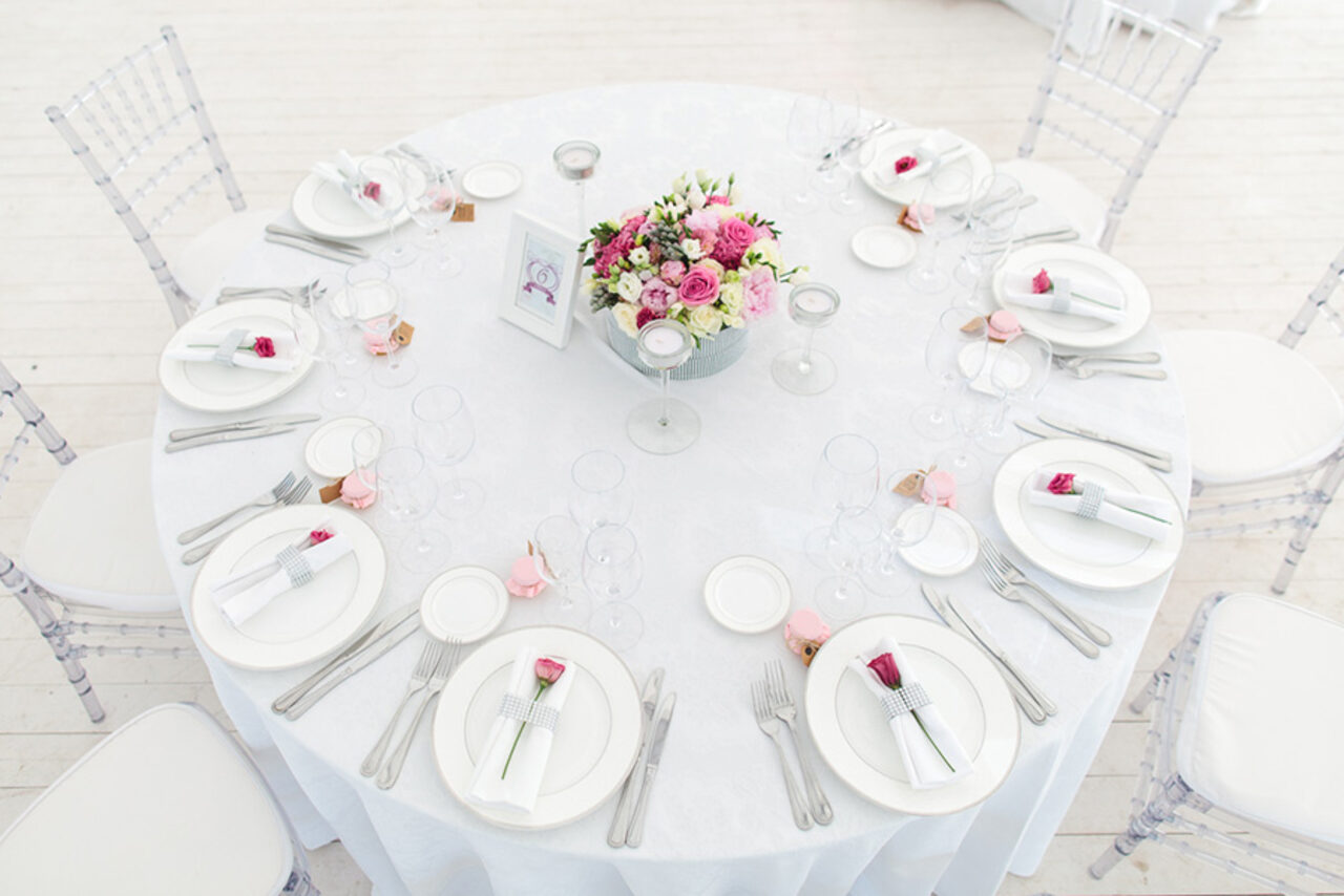 Арендовать Свадебный шатер у причала