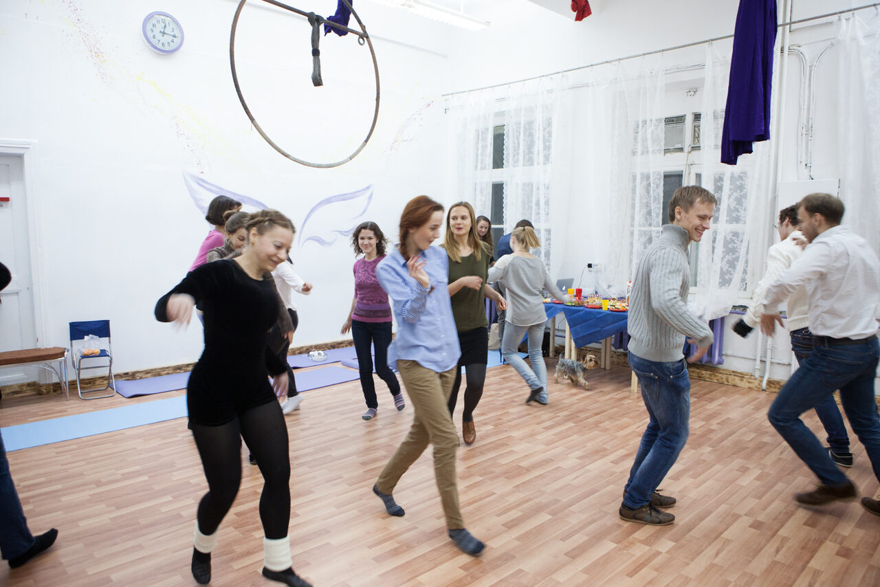 Арендовать Зал с повесами для воздушной гимнастики