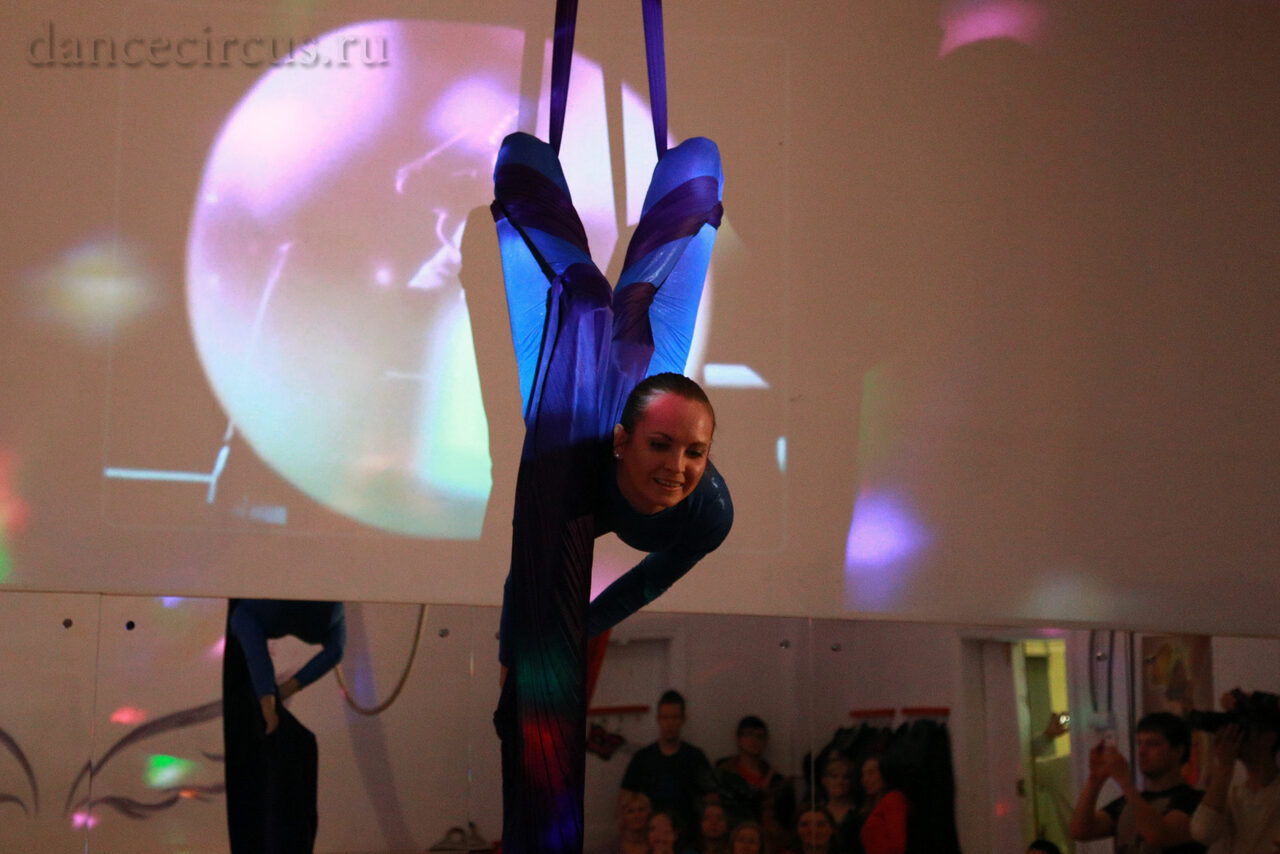 Арендовать Зал с повесами для воздушной гимнастики