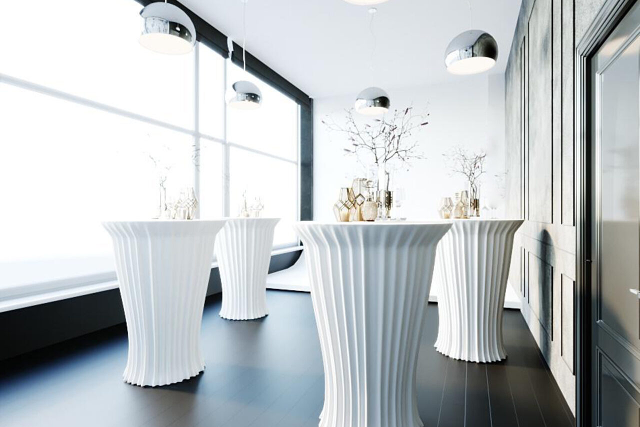 Арендовать Apriori Photo Классический зал с роскошной мебелью