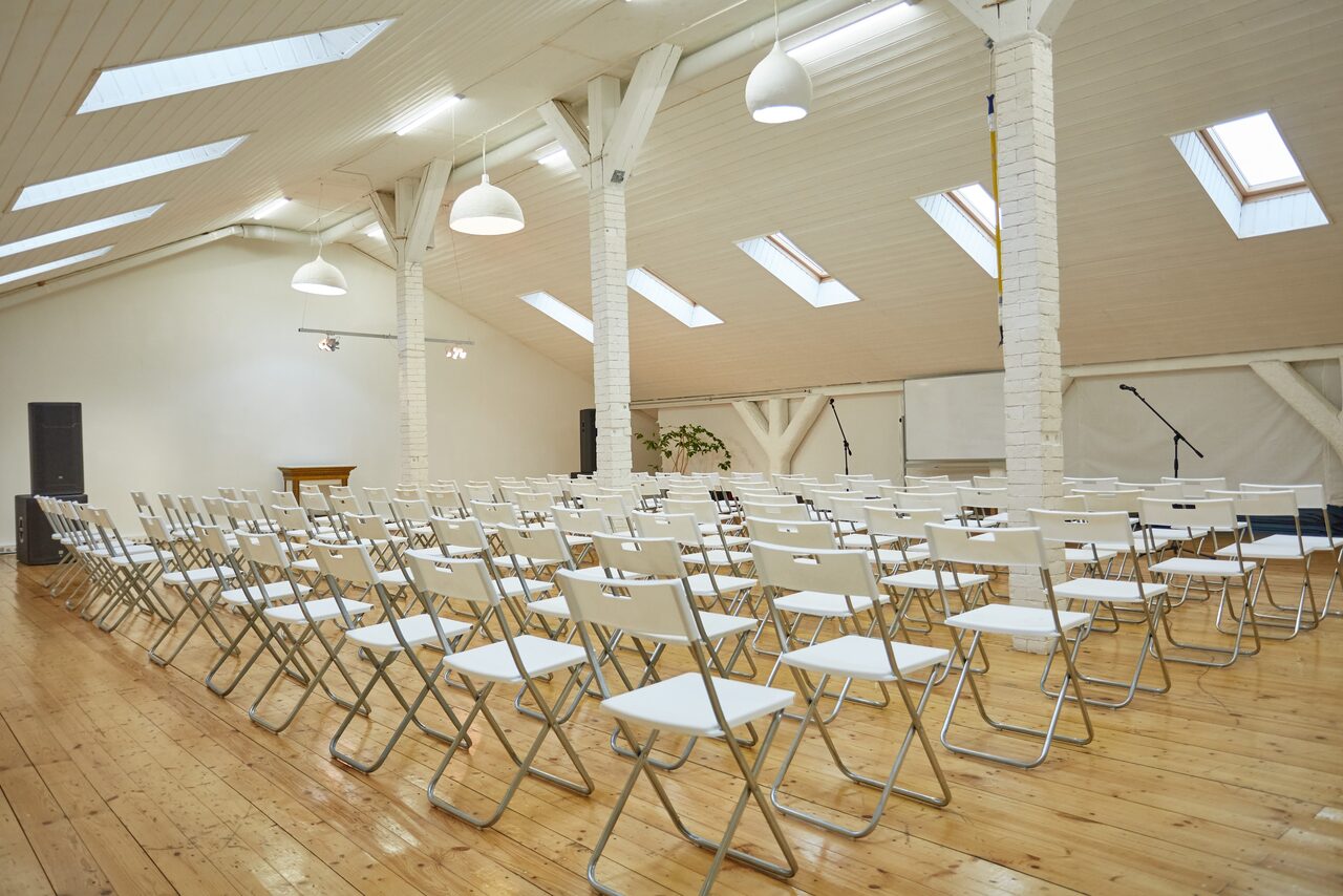 Арендовать Бесценные Дары Зал-лофт с оборудованием