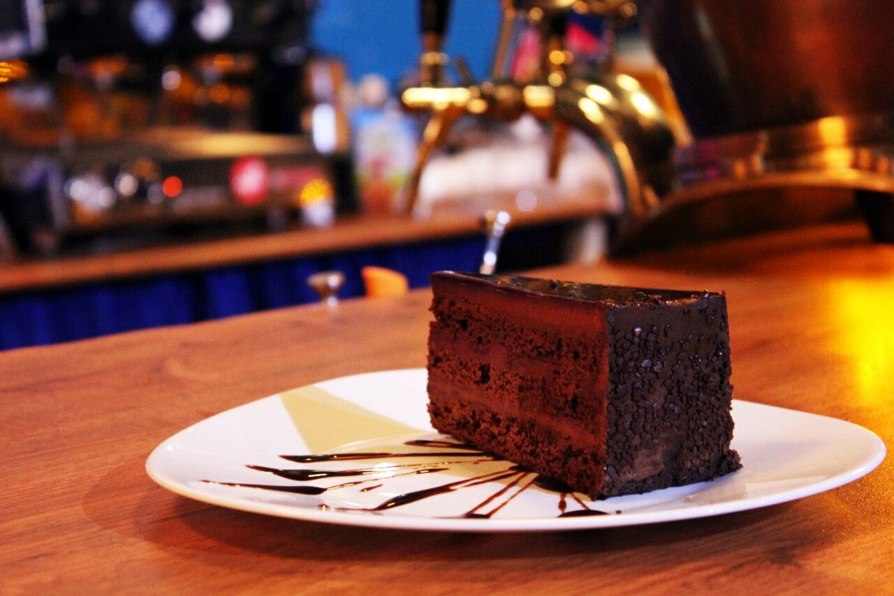 Арендовать Клуб Море