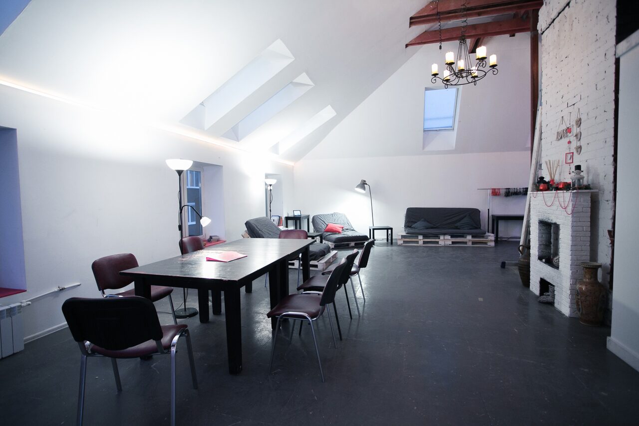 Арендовать Лофт Самотёка Лофт-трансформер на мансарде 