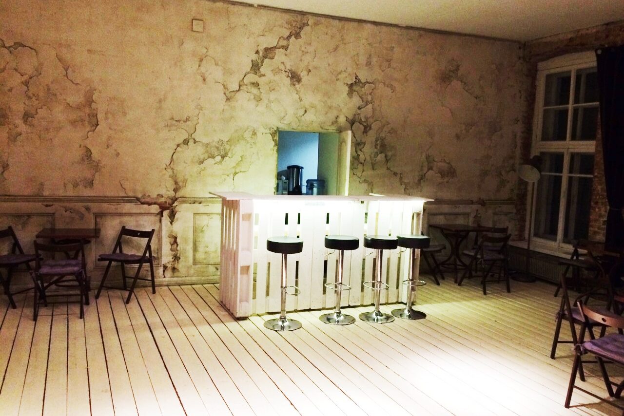 Арендовать Лофт Фарфор. Лофт в здании 18 века